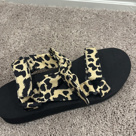 Loeffler Randall Maisie Sandals - Picture 7 of 9